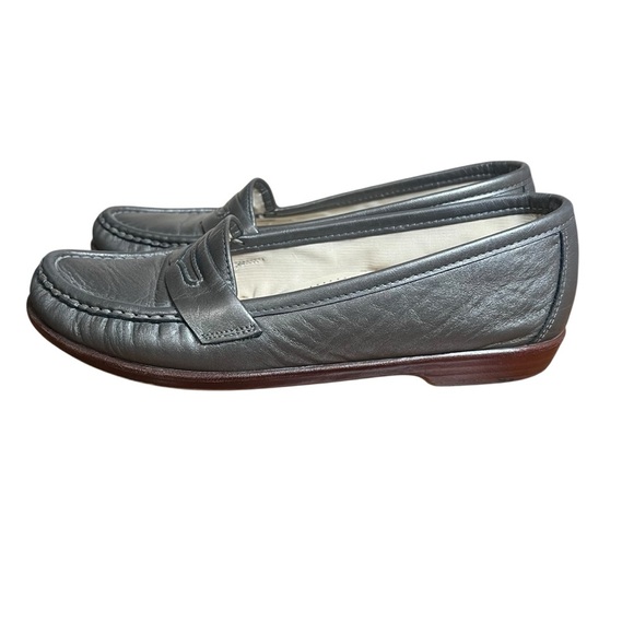 VTG SAS Tripad Comfort Womens Flat Loafers Leather Pewter Pennyloafer Size 7.5 N - Picture 2 of 9